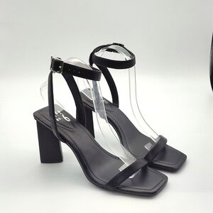 Mix no. 6 Square Toe Heel in Black 🖤 size 7½